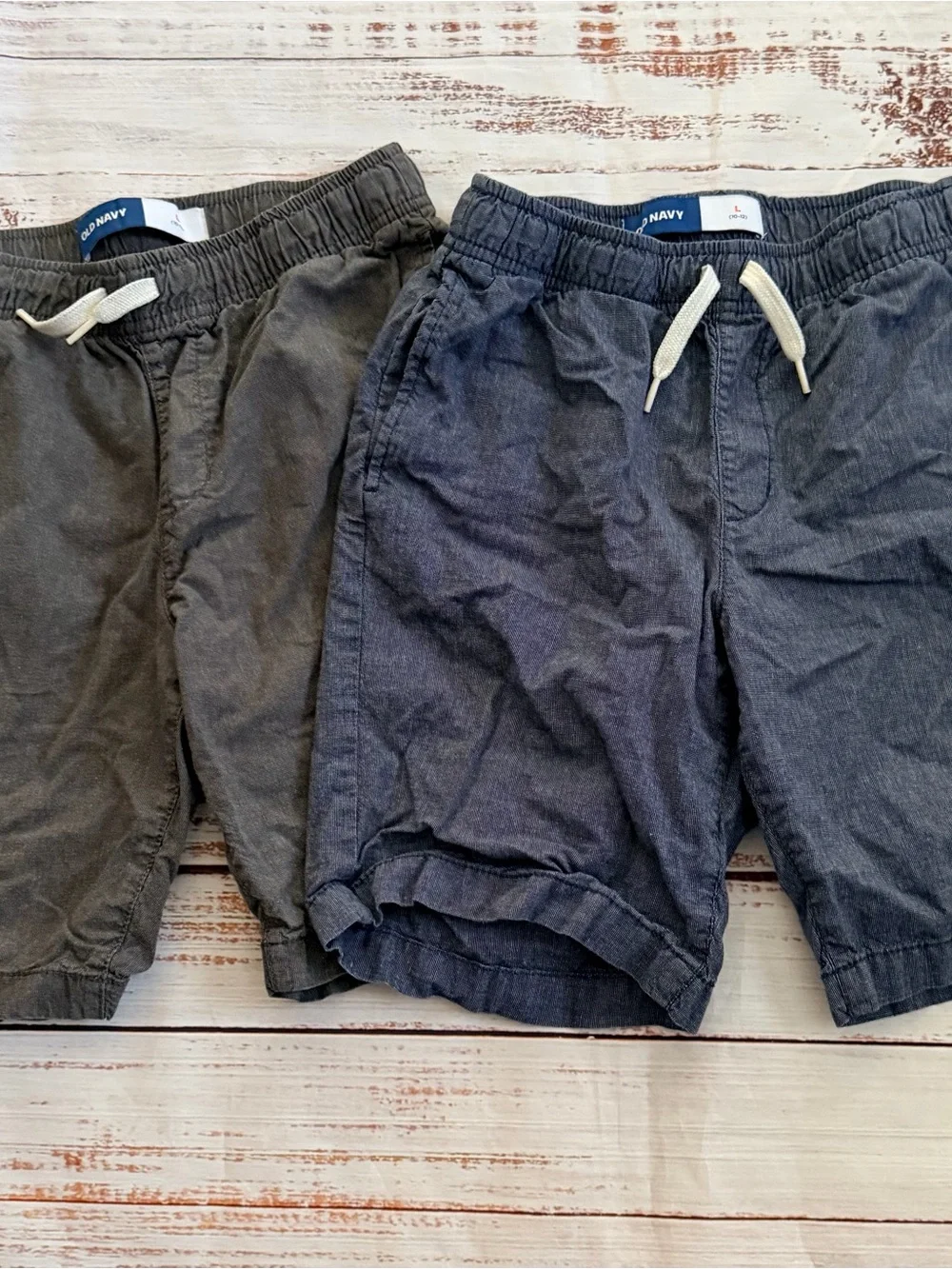 Old Navy Kids' Elastic Waist Shorts in Charcoal and Navy Size Large